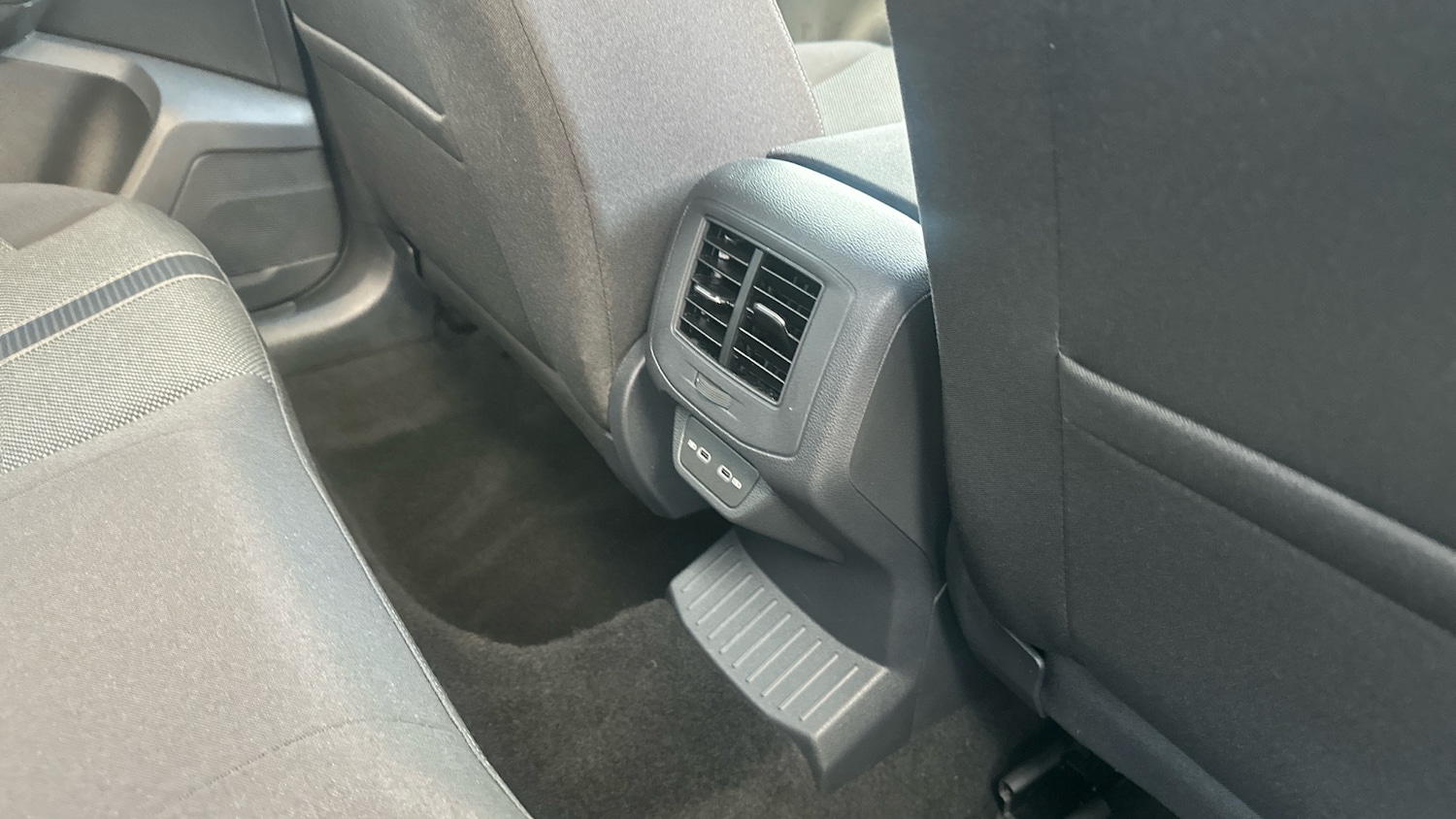 Used Volkswagen T-Roc 2025 for sale - 76859079: Photo 30