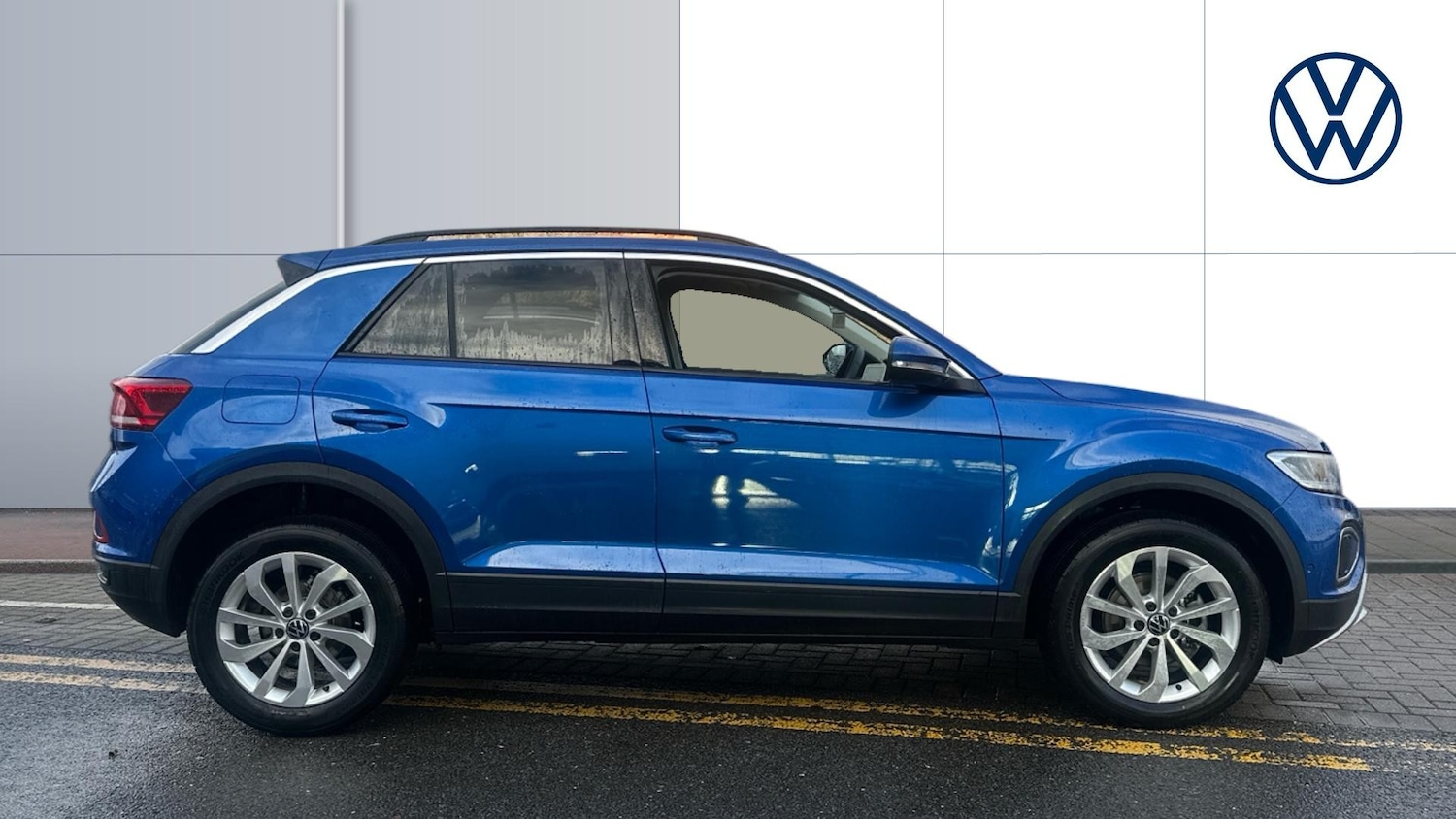 Used Volkswagen T-Roc 2025 for sale - 76859079: Photo 4