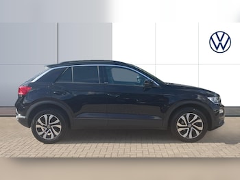 Used Volkswagen T-Roc 2022 for sale - 75405847: Photo