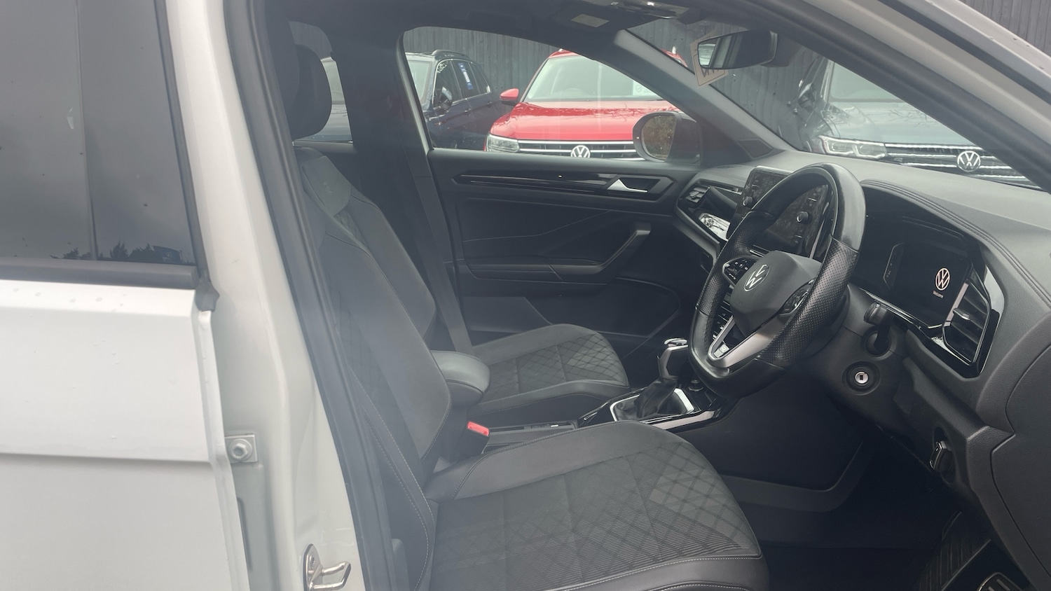 Used Volkswagen T-Roc 2022 for sale - 77578646: Photo 15