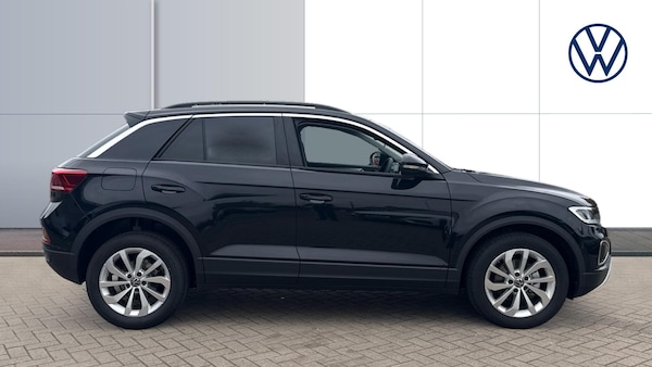 Used Volkswagen T-Roc 2025 for sale - 76253876: Photo 4
