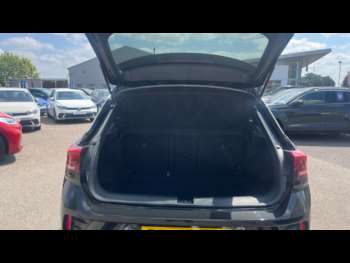 Used Volkswagen T-Roc 2023 for sale - 74940741: Photo