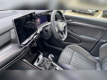 Used Volkswagen Golf 2025 for sale - 76477803: Photo