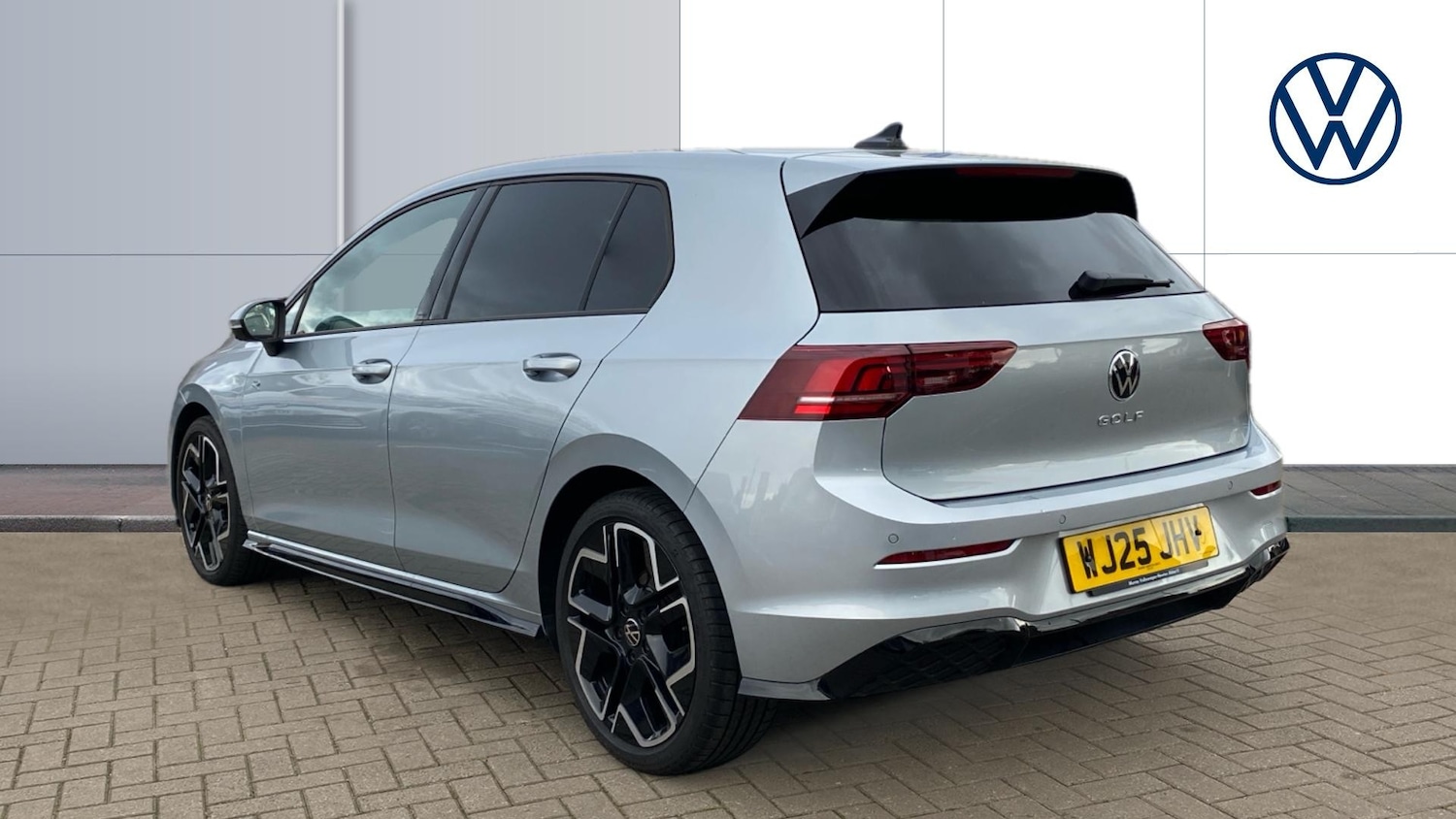 Used Volkswagen Golf 2025 for sale - 76477803: Photo 3