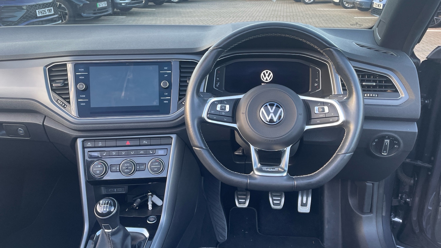 Used Volkswagen T-Roc 2021 for sale - 76578092: Photo 10