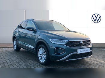 Used Volkswagen T-Roc 2023 for sale - 76980746: Photo