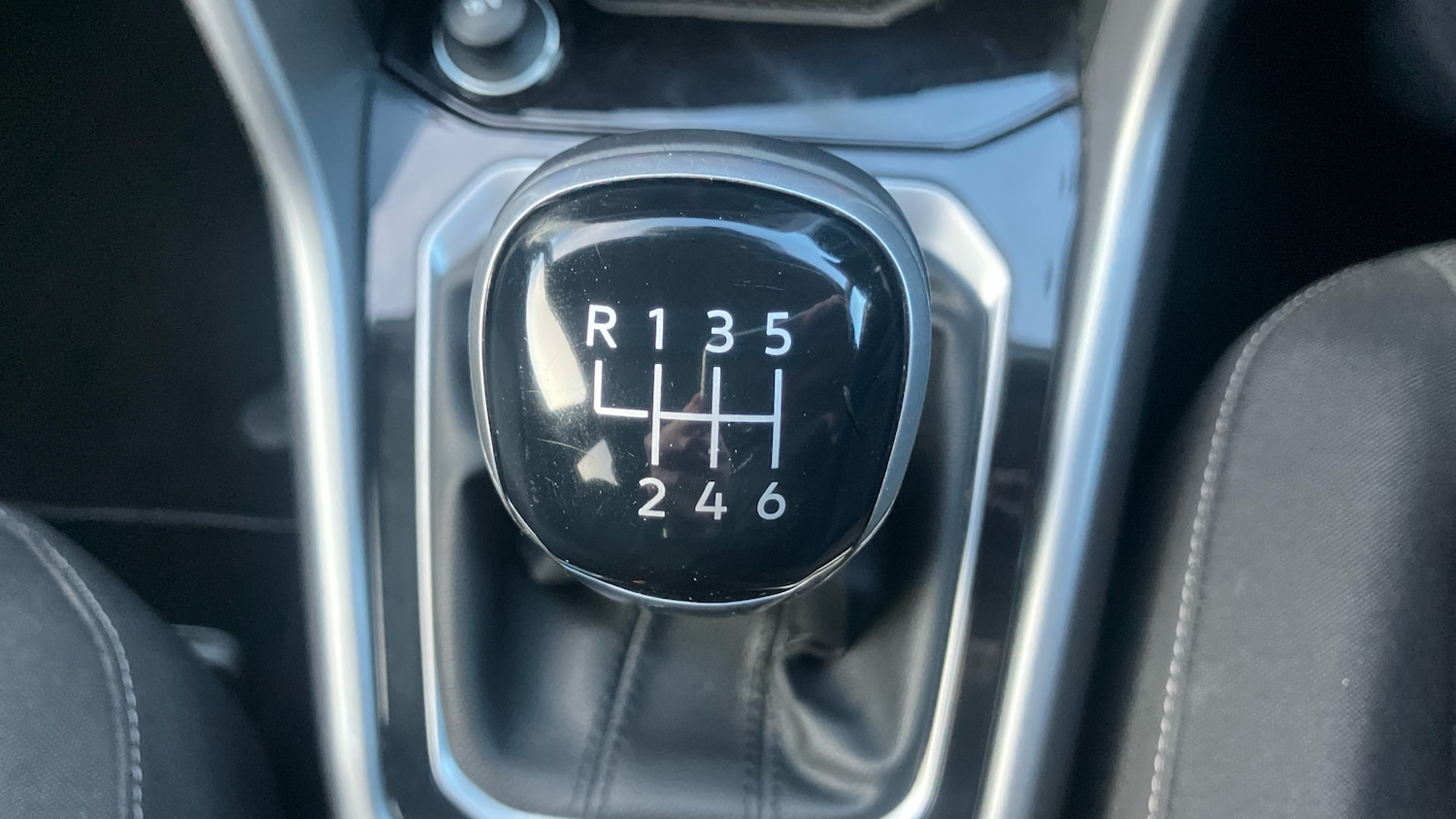 Used Volkswagen T-Roc 2023 for sale - 76980746: Photo 27