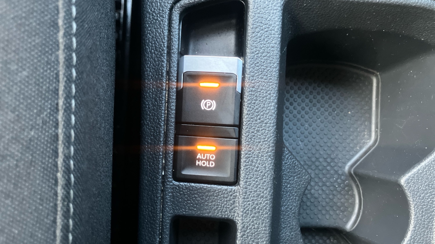 Used Volkswagen T-Roc 2023 for sale - 76980746: Photo 28