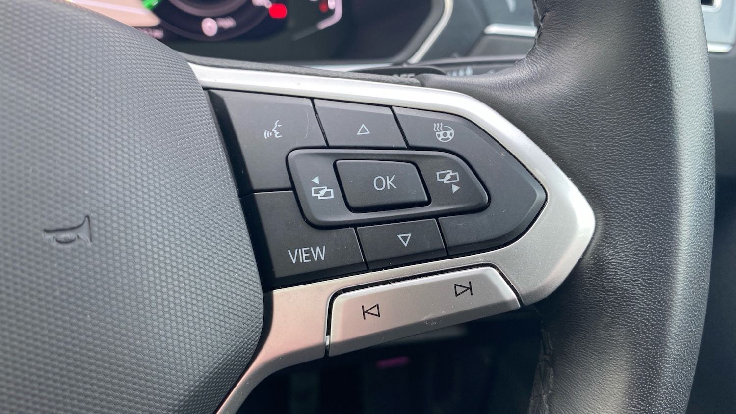 Used Volkswagen Tiguan 2022 for sale - 77274734: Photo 38