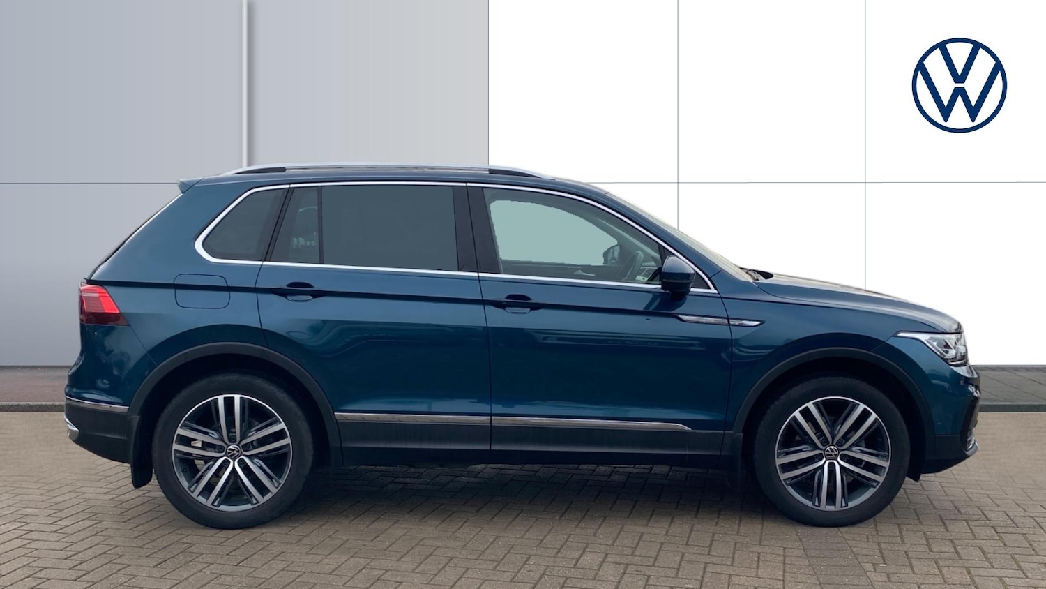 Used Volkswagen Tiguan 2022 for sale - 77274734: Photo 4