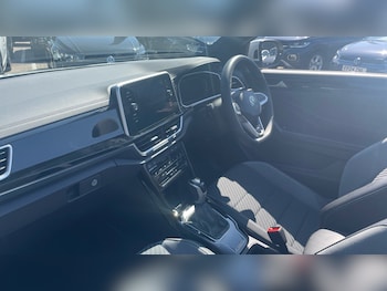 Used Volkswagen T-Roc 2026 for sale - 78772968: Photo