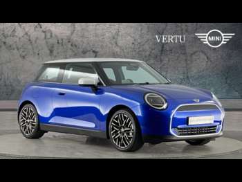 2024 (74) - 135kW E Exclusive [Level 1] 41kWh 3dr Auto Electric Hatchback