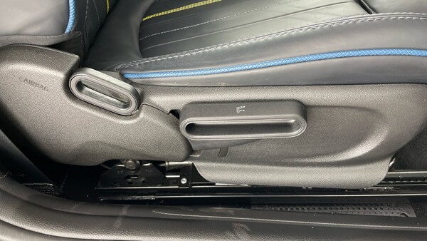 Used MINI Convertible 2020 for sale - 75586818: Photo 46