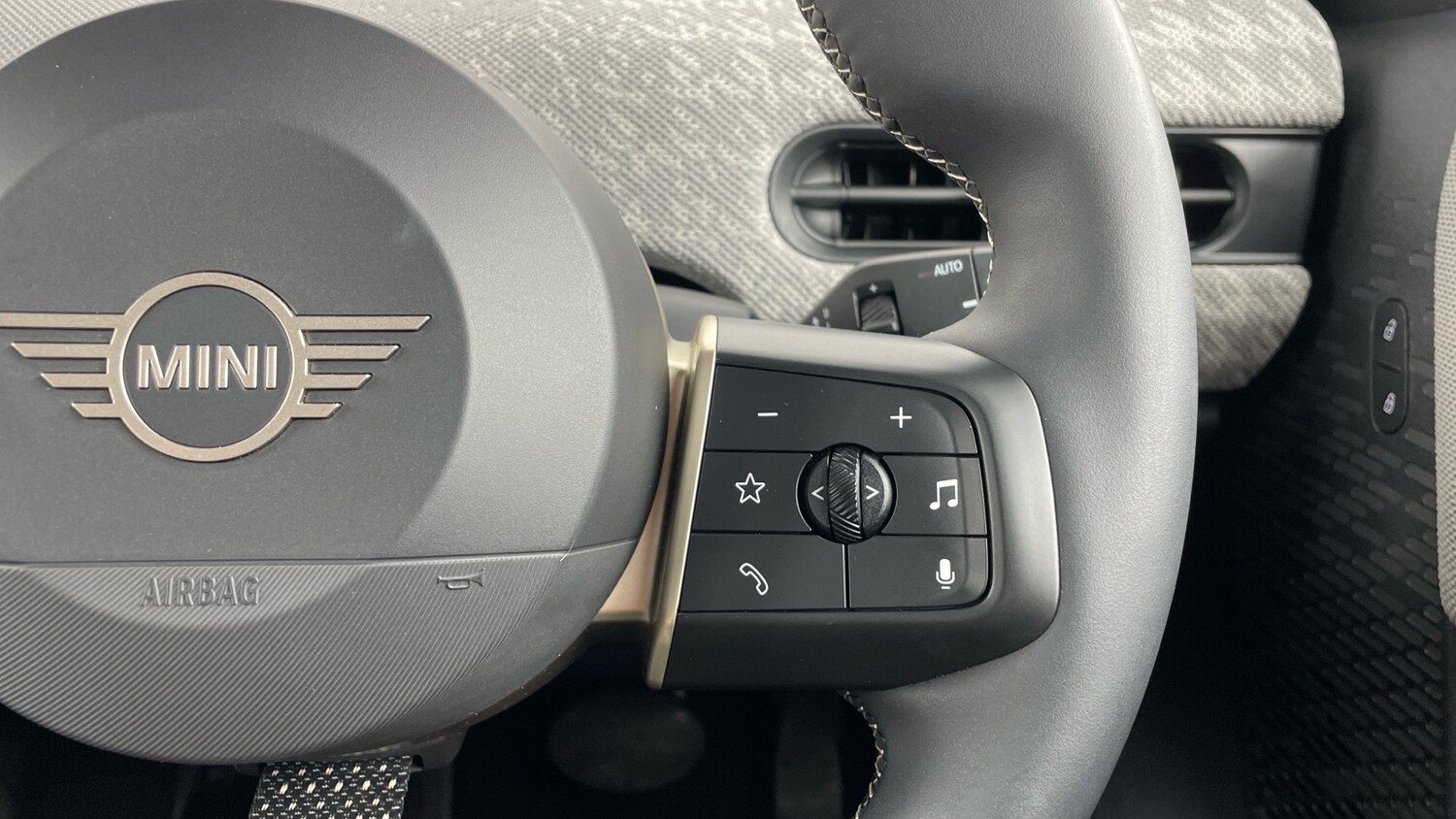 Used MINI Cooper 2024 for sale - 77493186: Photo 18