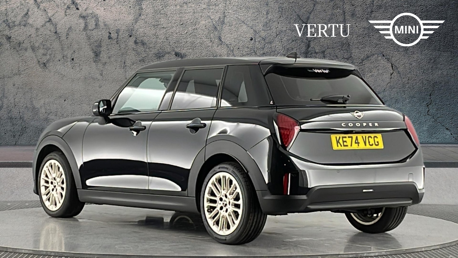 Used MINI Cooper 2024 for sale - 77493186: Photo 2