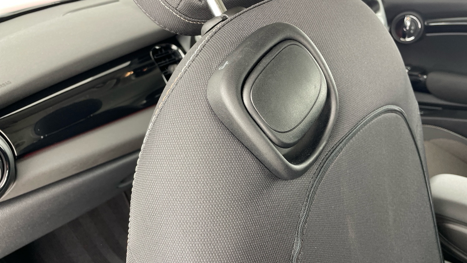 Used MINI Hatch 2023 for sale - 77023914: Photo 30