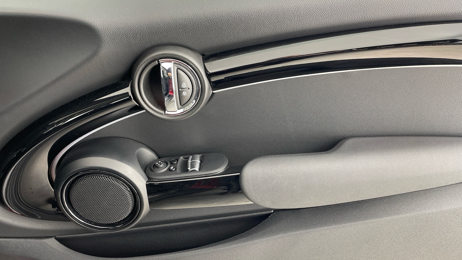 Used MINI Hatch 2023 for sale - 77023914: Photo 40