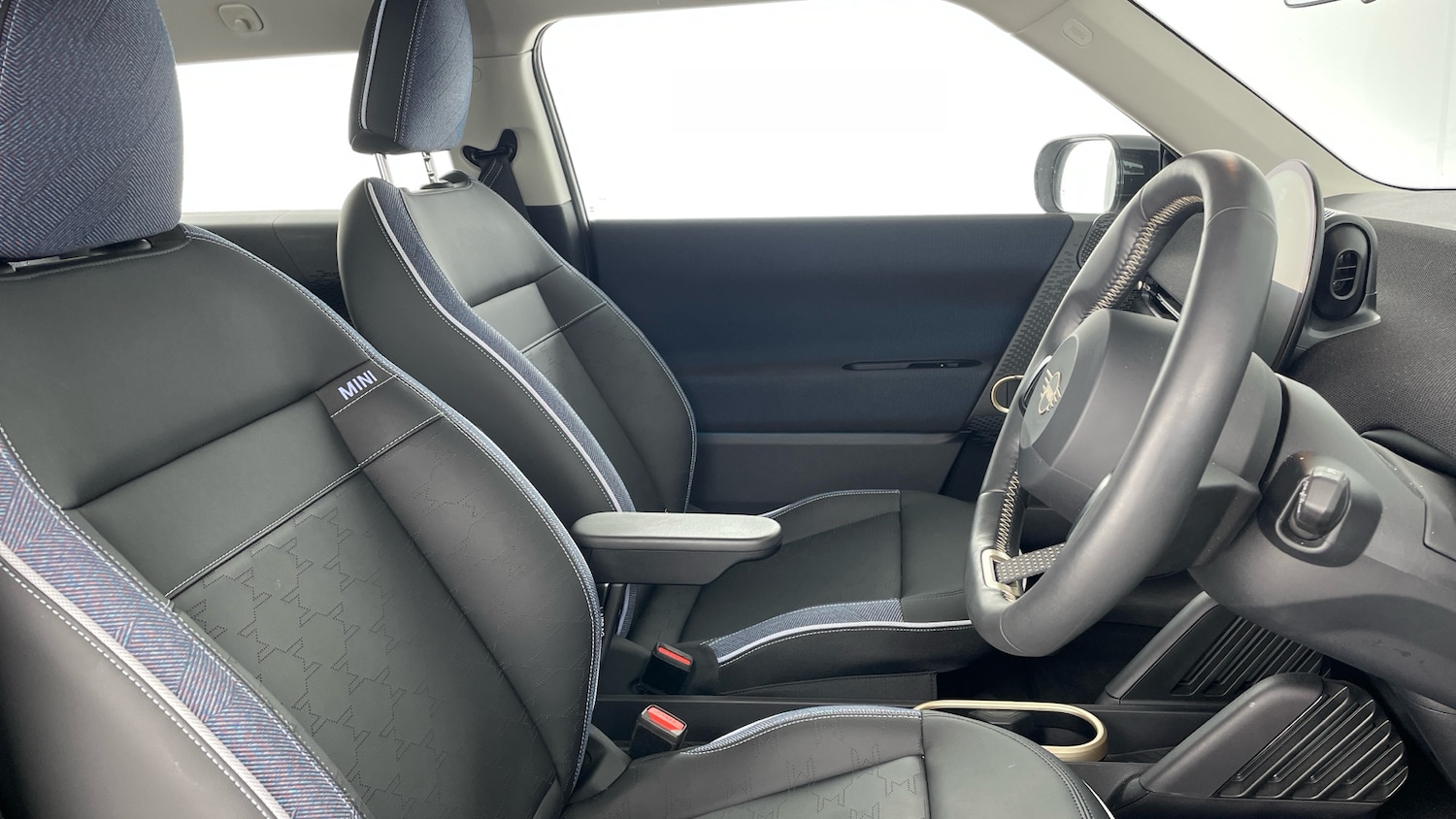 Used MINI Cooper 2024 for sale - 76532075: Photo 11