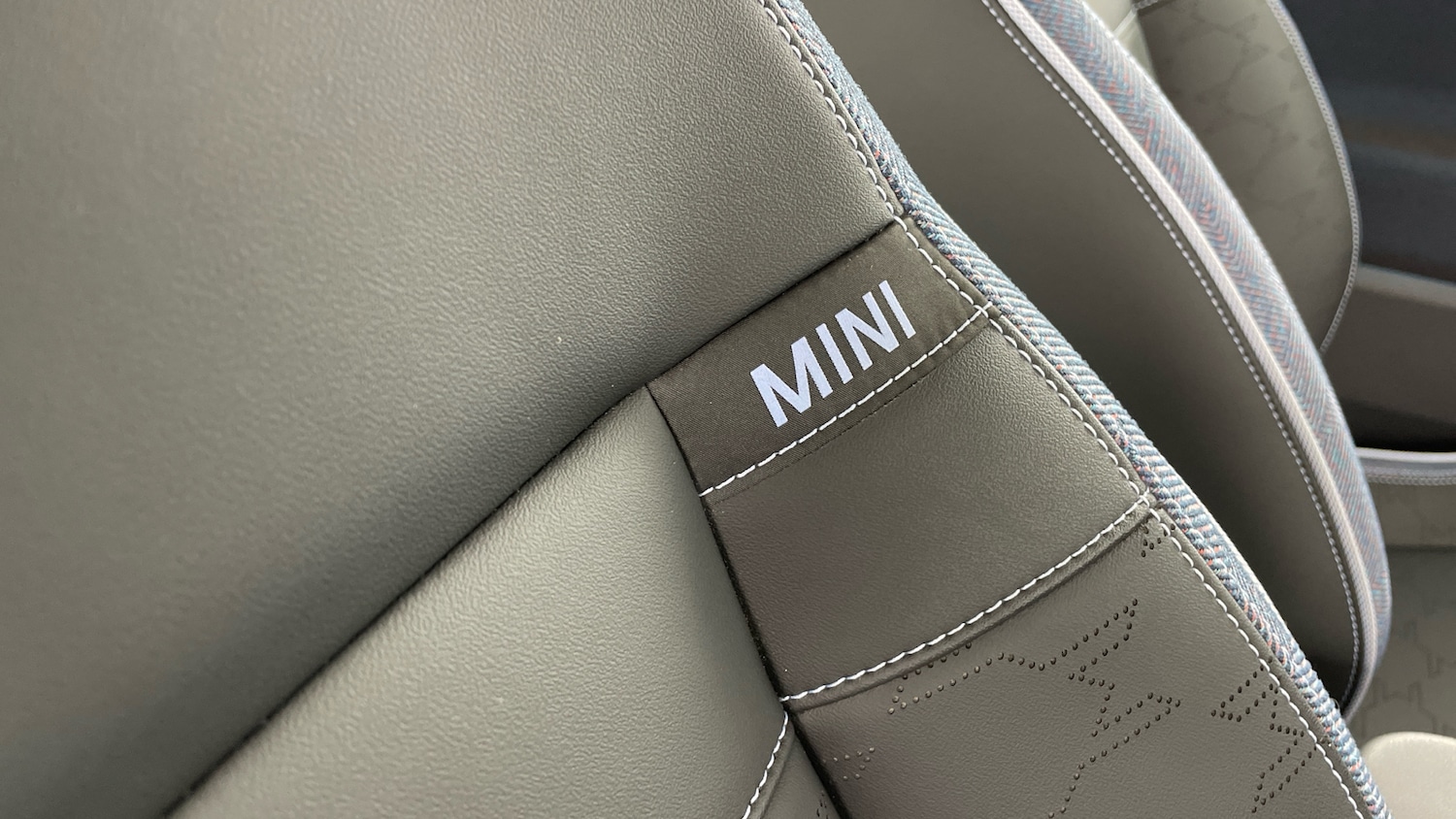 Used MINI Cooper 2024 for sale - 76532075: Photo 41