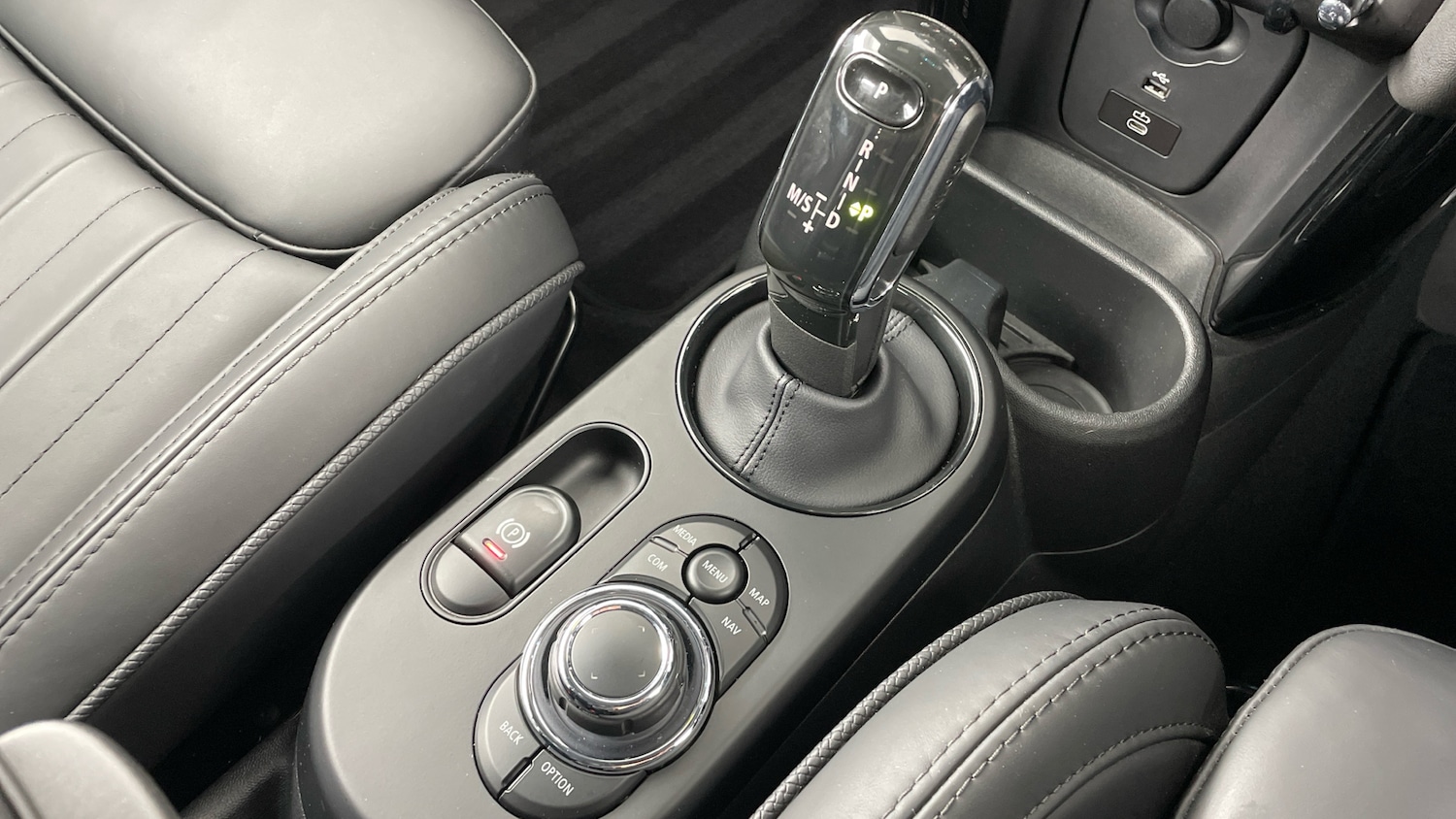 Used MINI Convertible 2022 for sale - 76532069: Photo 10