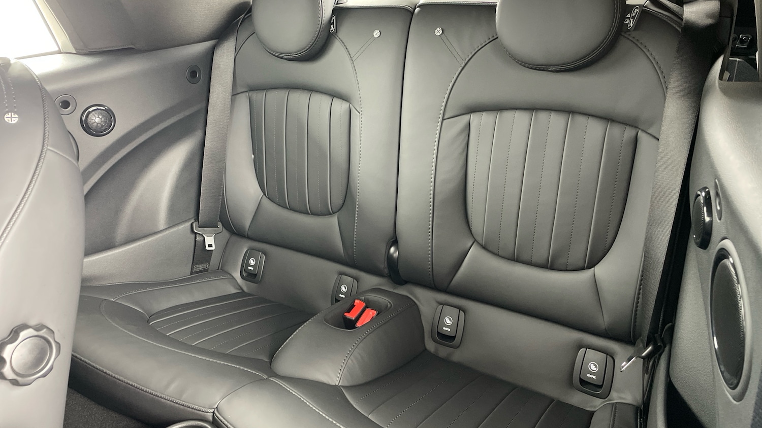 Used MINI Convertible 2022 for sale - 76532069: Photo 12