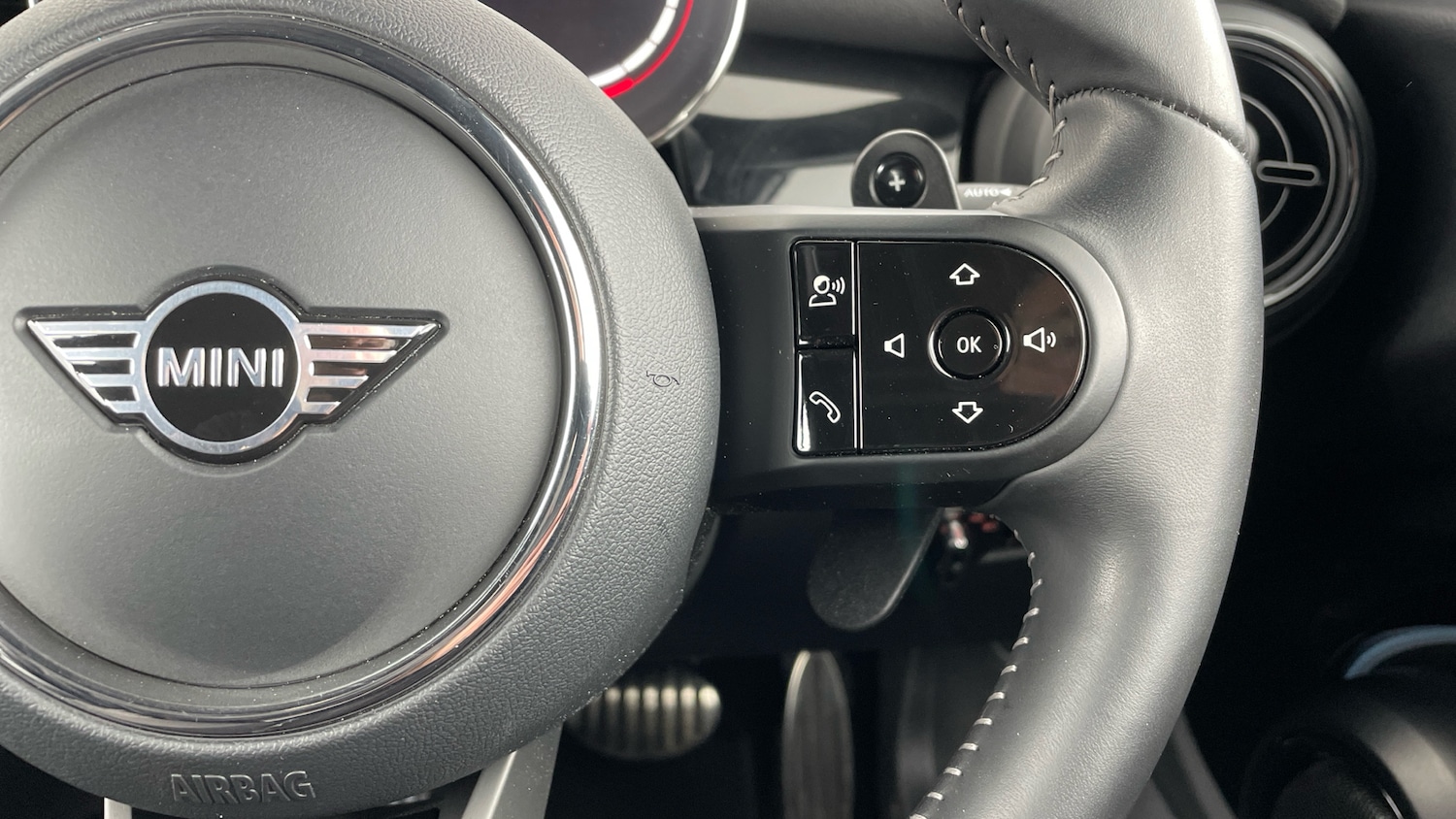 Used MINI Convertible 2022 for sale - 76532069: Photo 18