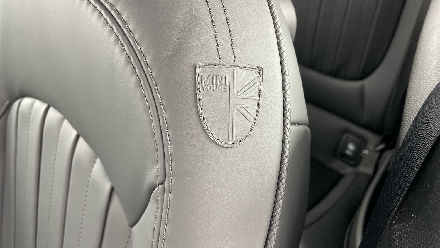 Used MINI Convertible 2022 for sale - 76532069: Photo 29