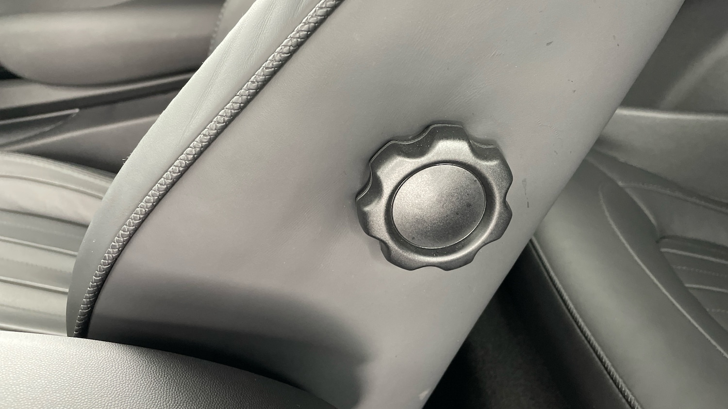 Used MINI Convertible 2022 for sale - 76532069: Photo 36