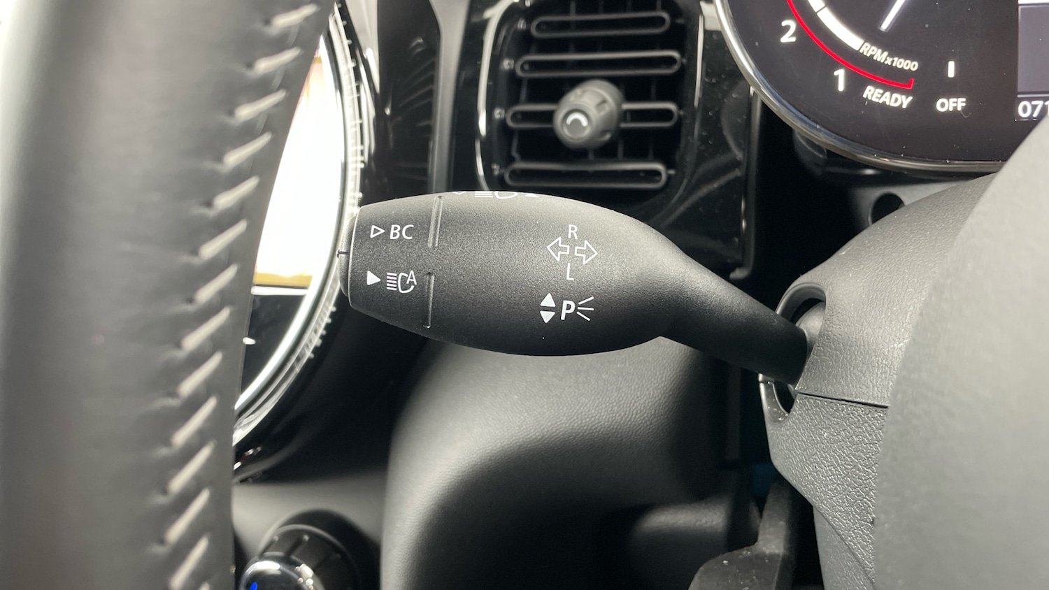 Used MINI Convertible 2022 for sale - 76532069: Photo 57