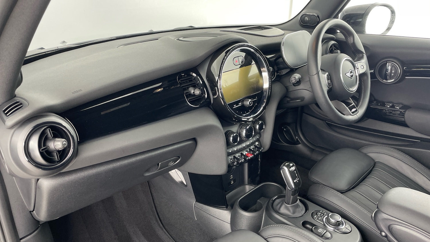 Used MINI Convertible 2022 for sale - 76532069: Photo 7