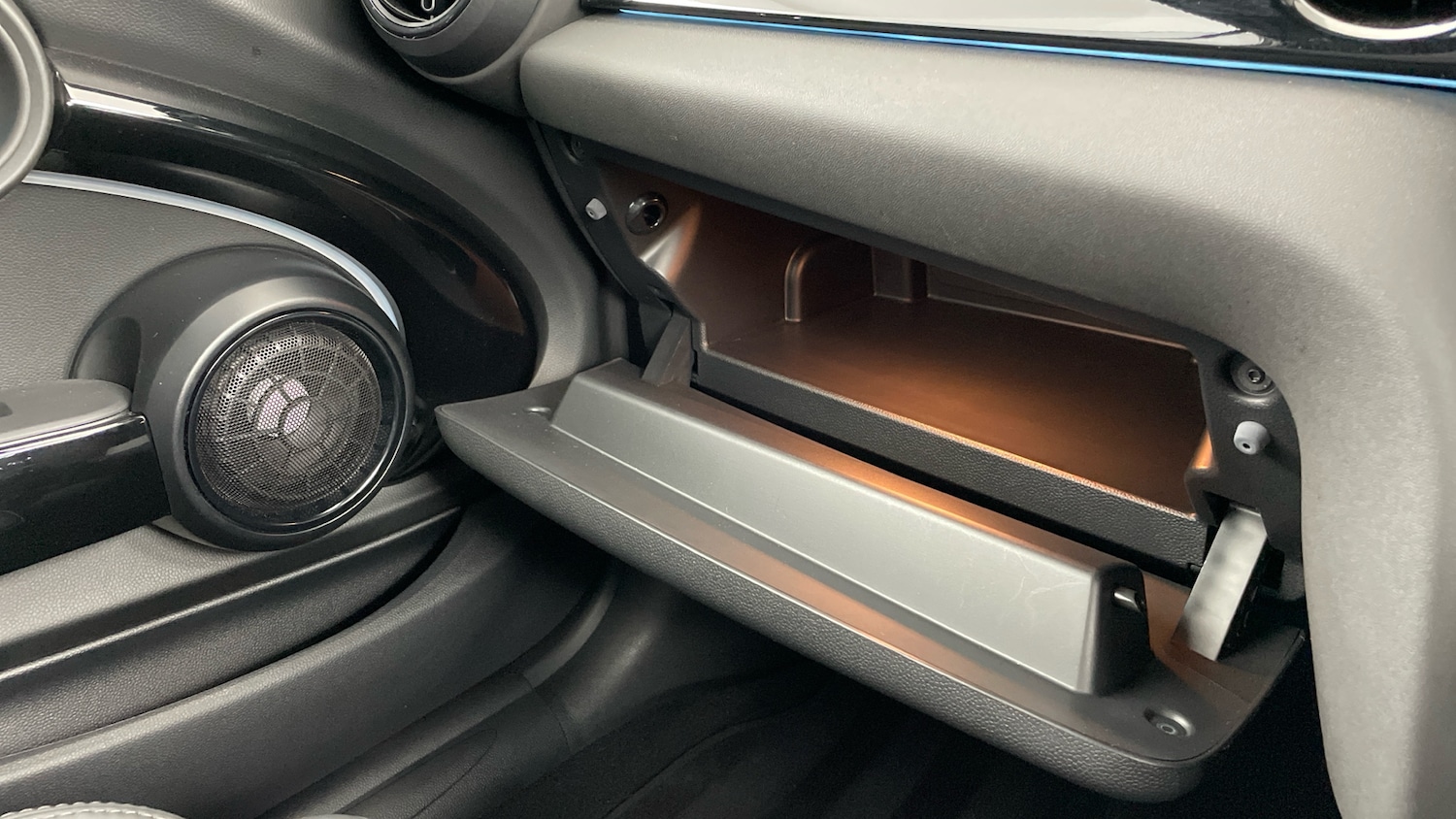 Used MINI Convertible 2022 for sale - 76532069: Photo 72