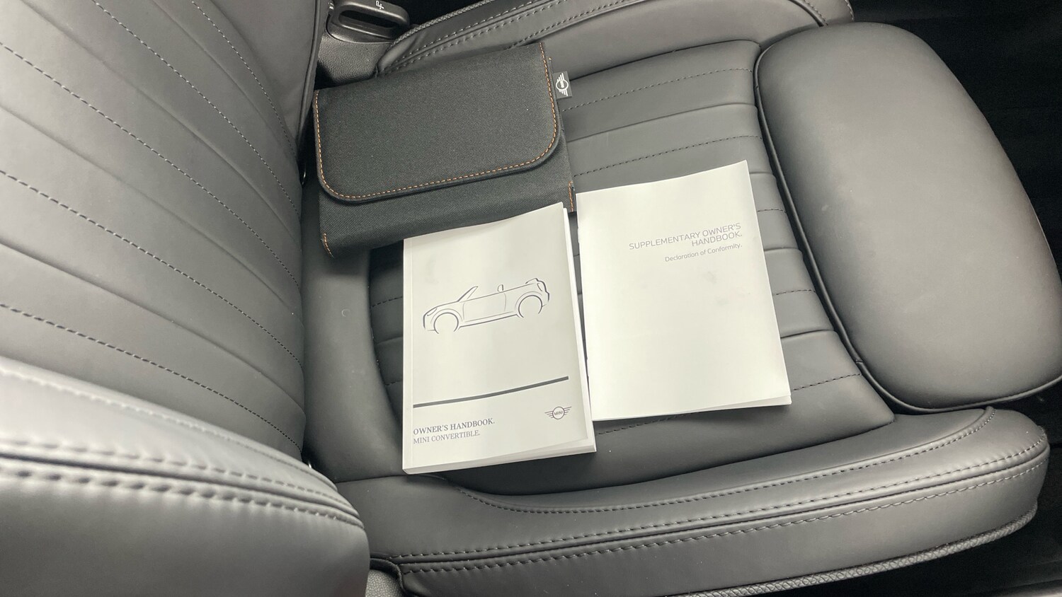Used MINI Convertible 2022 for sale - 76532069: Photo 76