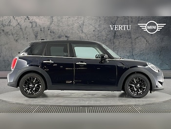 Used MINI Hatch 2023 for sale - 77077808: Photo