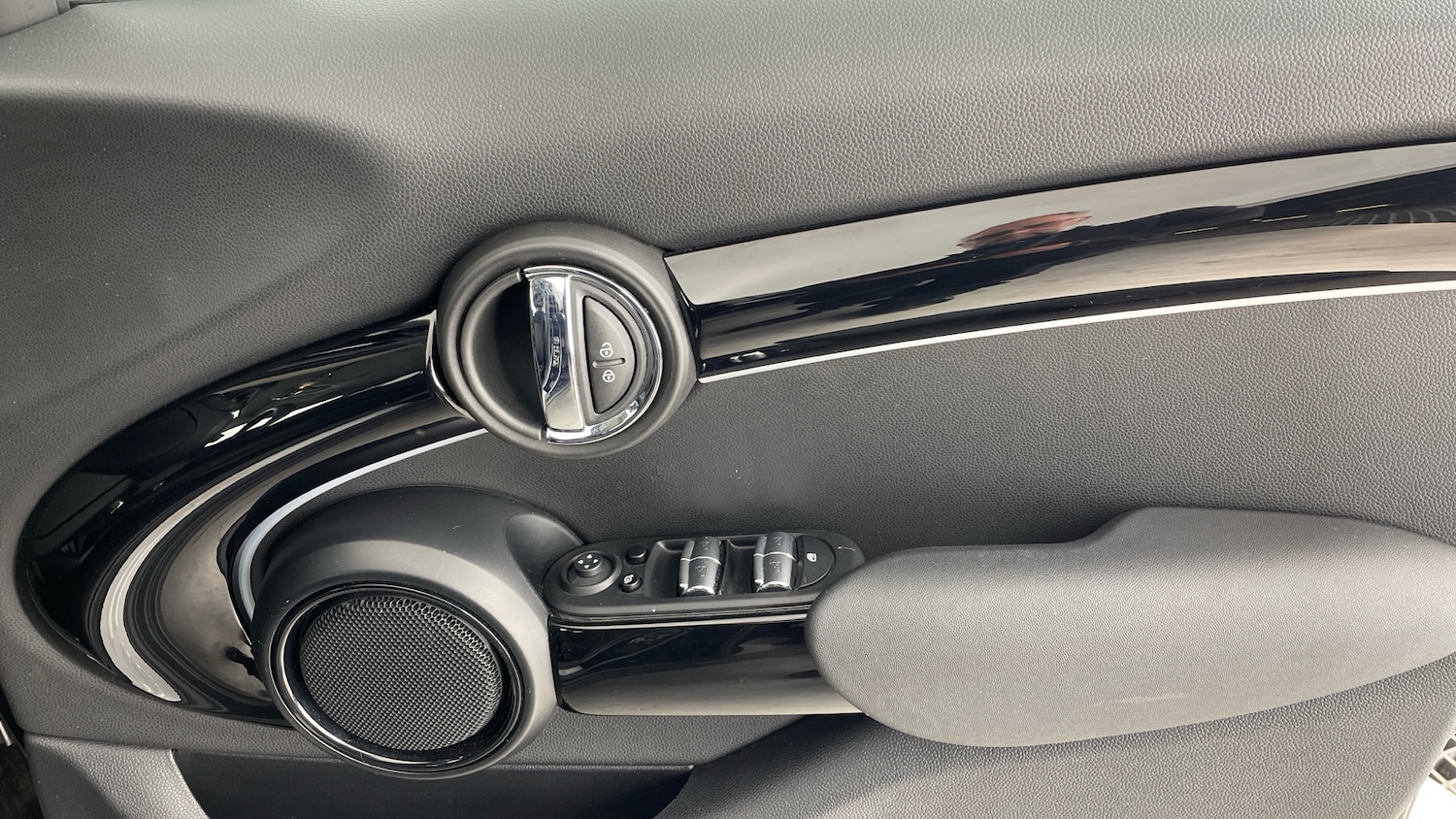 Used MINI Hatch 2023 for sale - 77077808: Photo 44