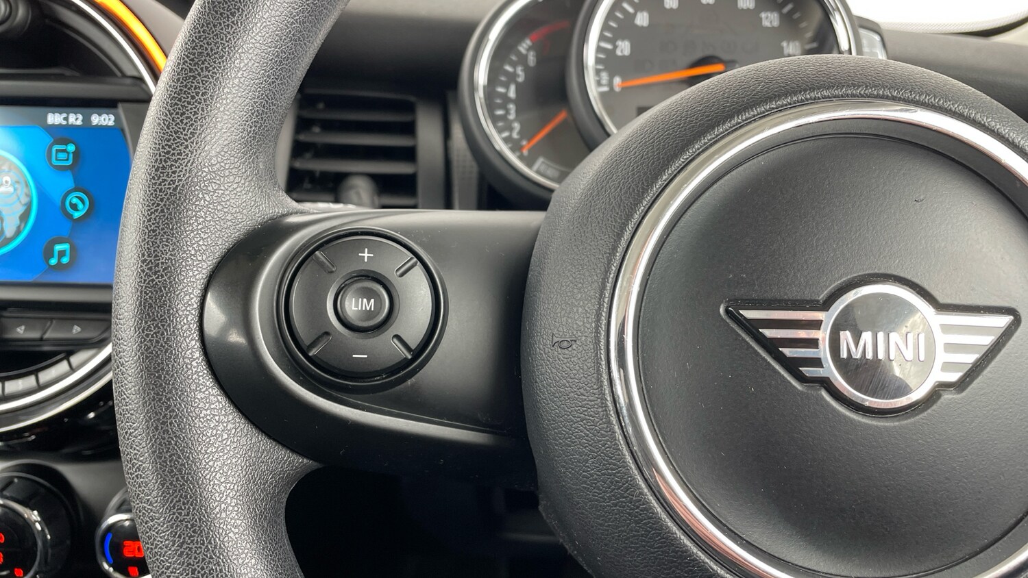 Used MINI Hatch 2019 for sale - 77353509: Photo 17