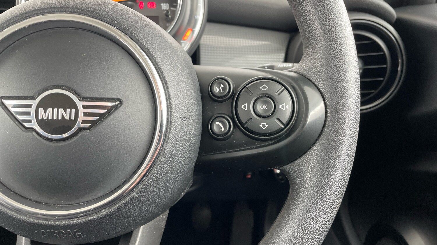 Used MINI Hatch 2019 for sale - 77353509: Photo 18