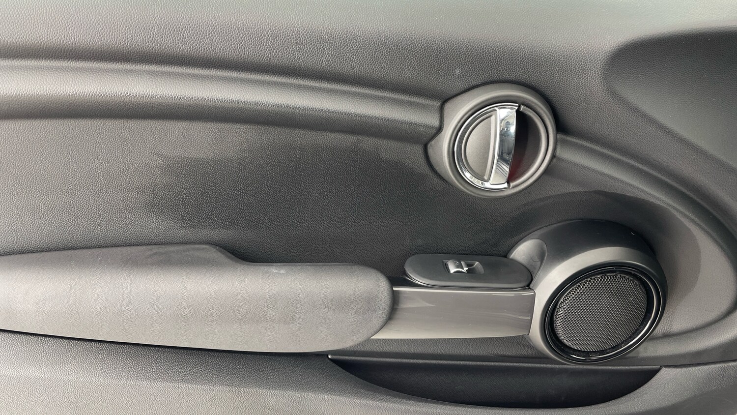 Used MINI Hatch 2019 for sale - 77353509: Photo 26