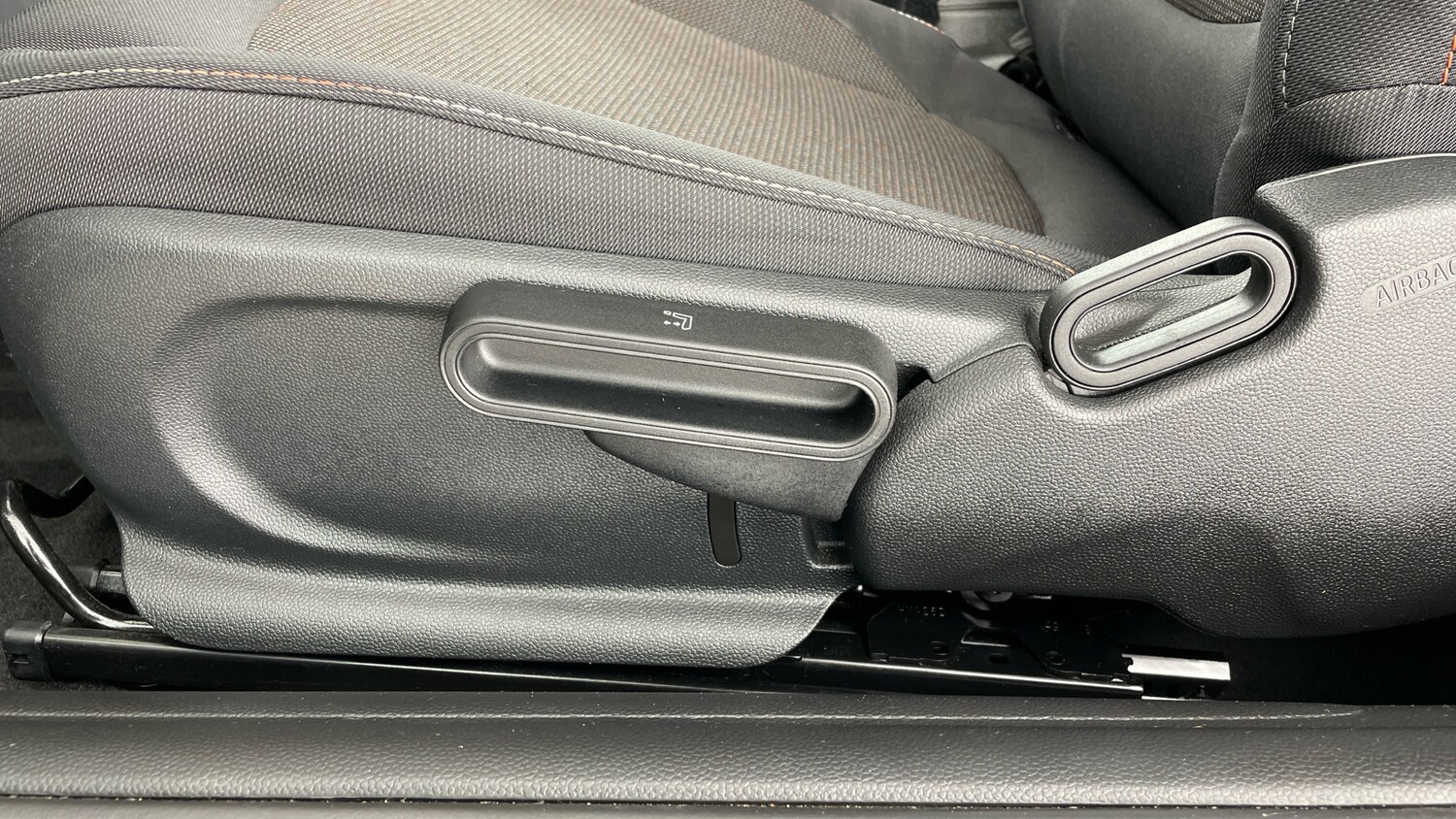 Used MINI Hatch 2019 for sale - 77353509: Photo 27