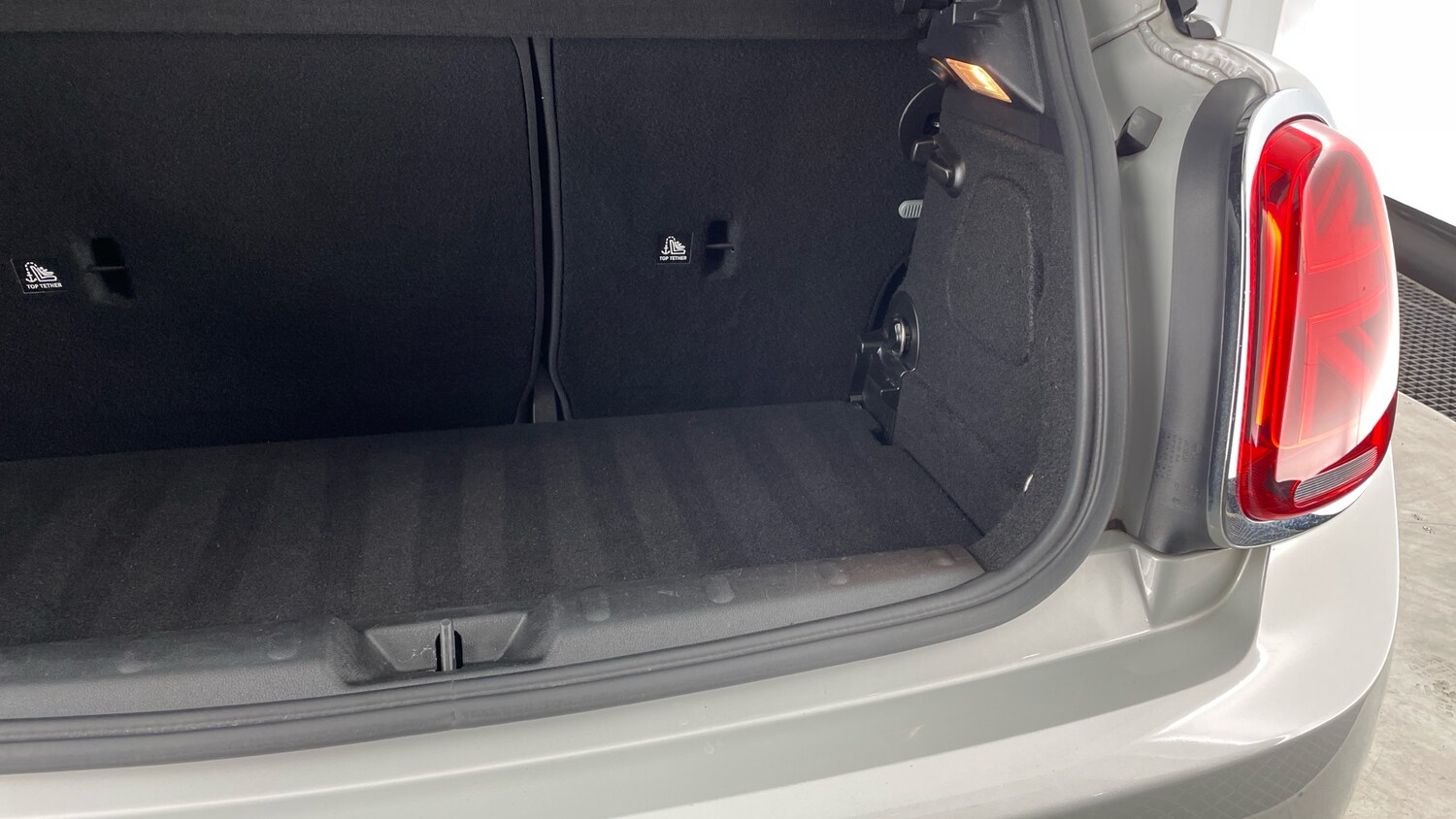 Used MINI Hatch 2019 for sale - 77353509: Photo 37