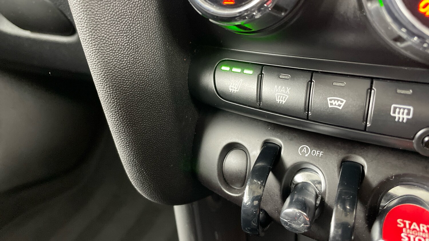 Used MINI Hatch 2019 for sale - 77353509: Photo 54