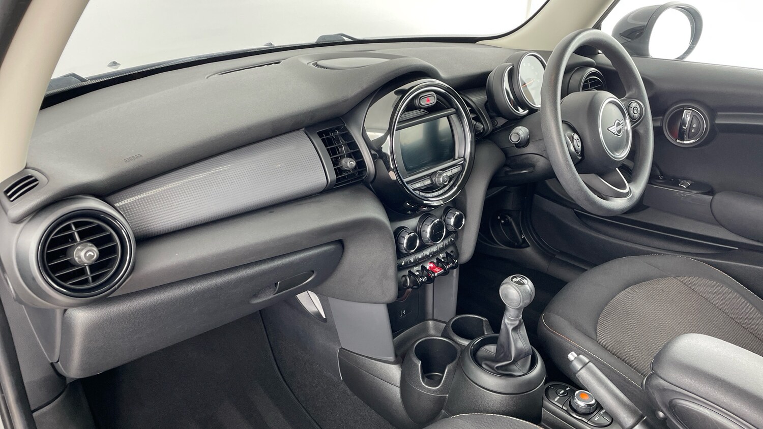 Used MINI Hatch 2019 for sale - 77353509: Photo 7