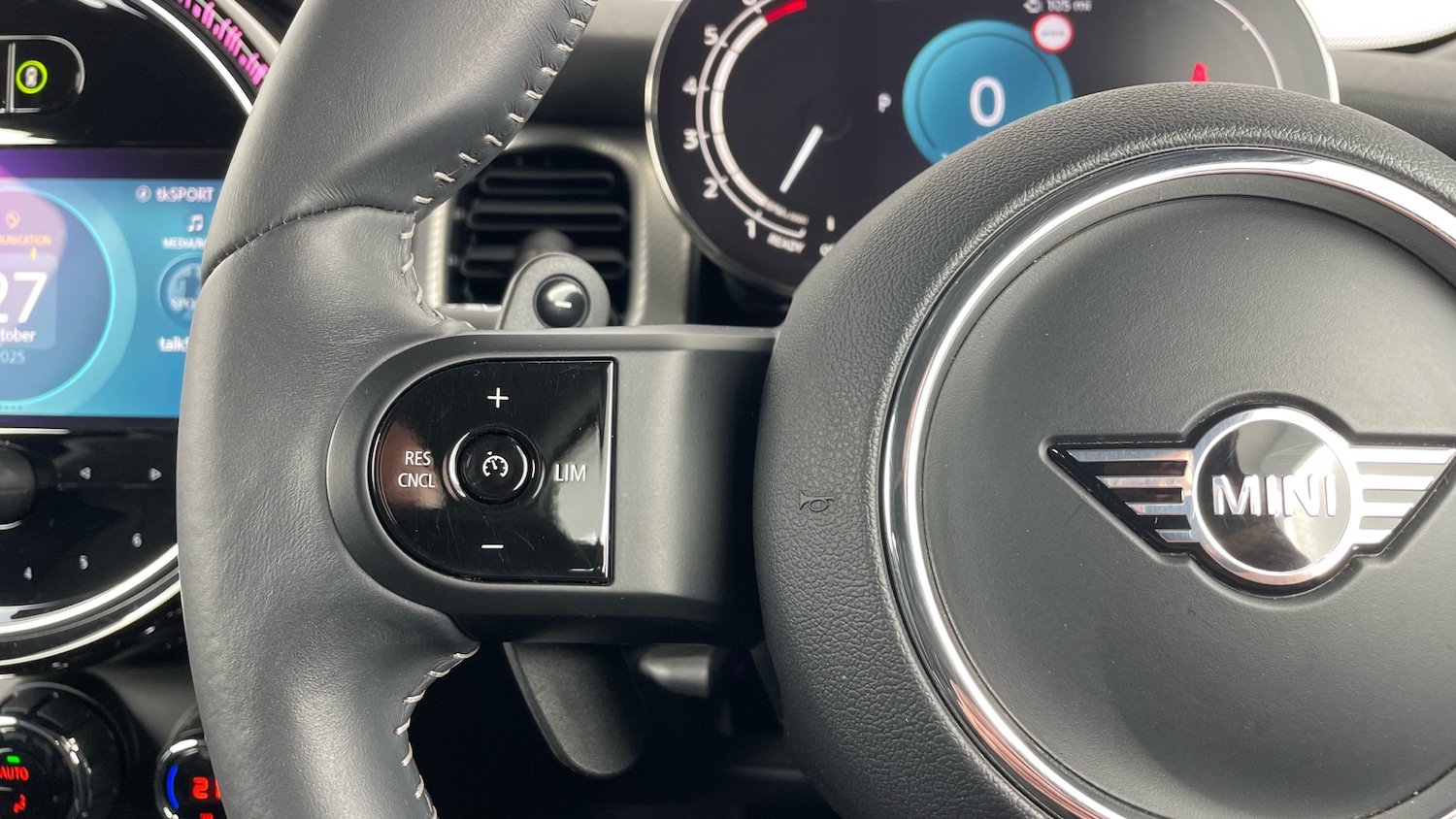 Used MINI Hatch 2024 for sale - 76504825: Photo 17