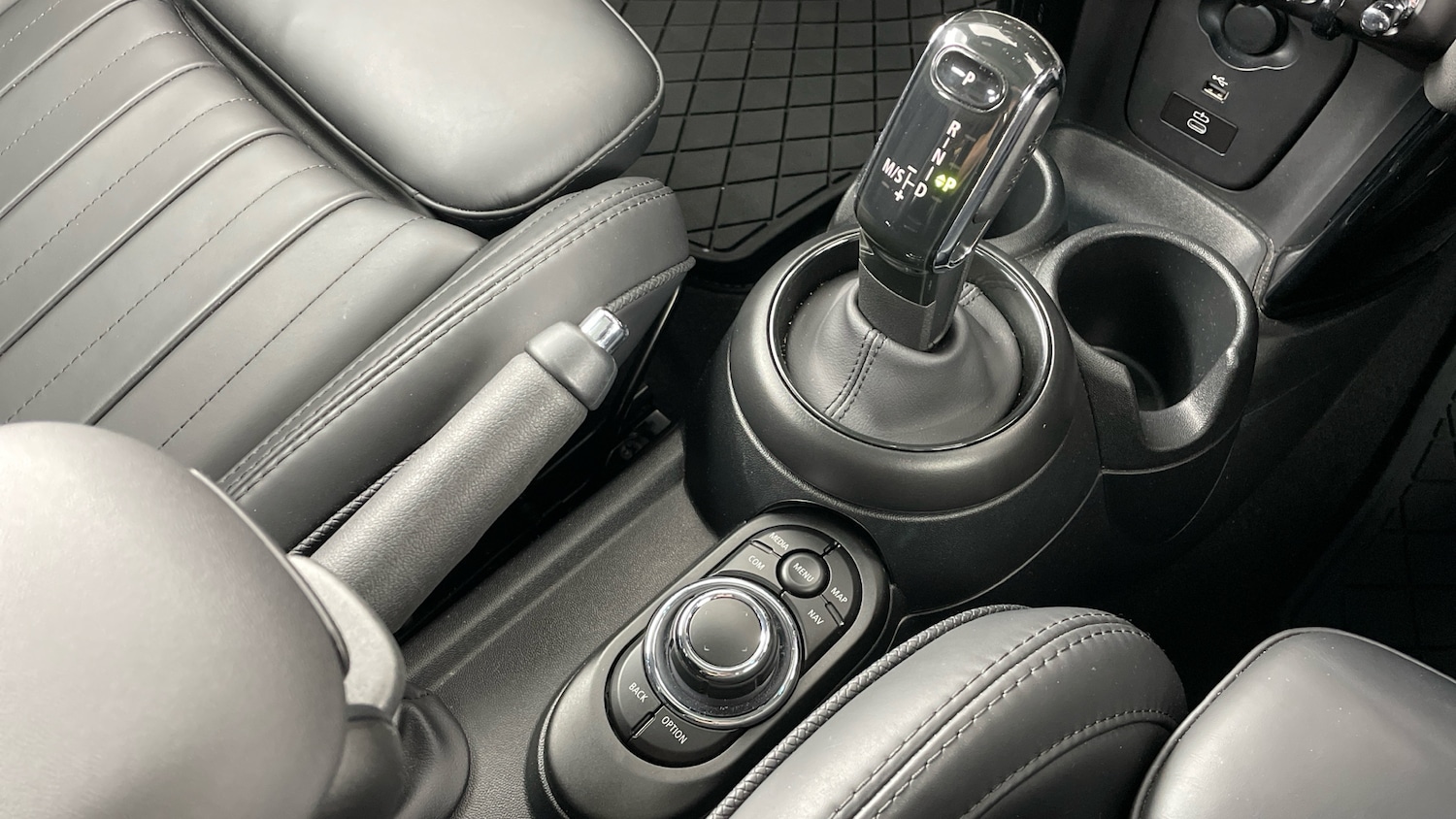 Used MINI Hatch 2023 for sale - 77883883: Photo 10