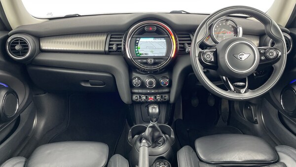 Used MINI Hatch 2019 for sale - 76252563: Photo 4