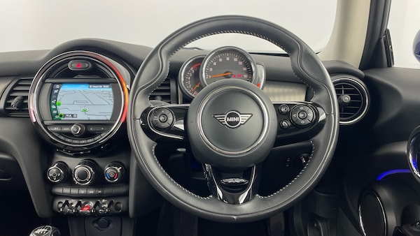 Used MINI Hatch 2019 for sale - 76252563: Photo 5