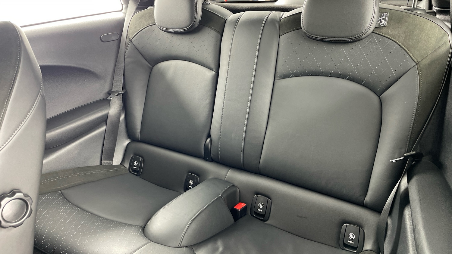 Used MINI Hatch 2020 for sale - 76858667: Photo 12