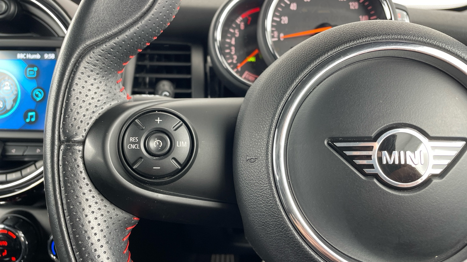 Used MINI Hatch 2020 for sale - 76858667: Photo 17