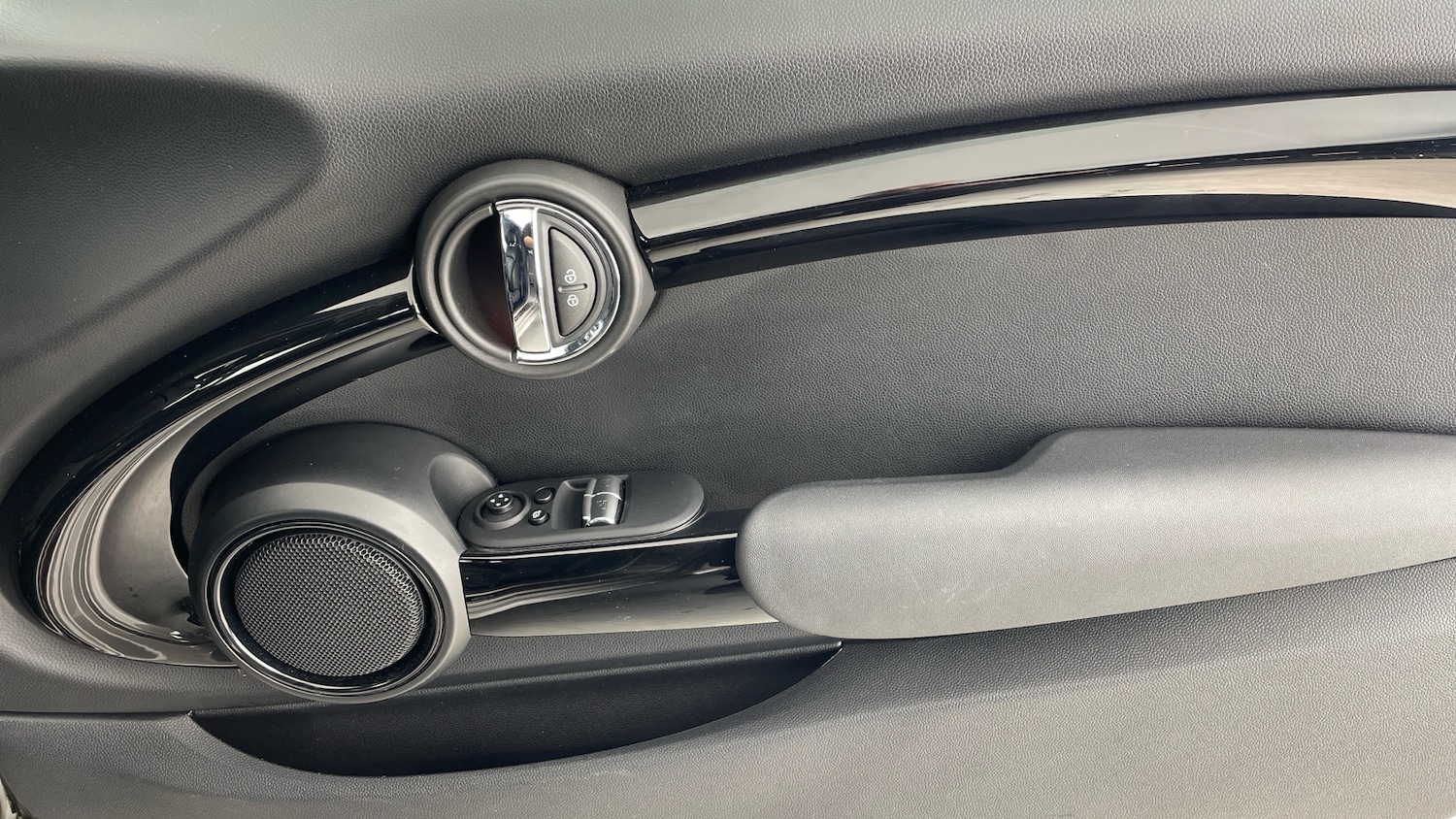 Used MINI Hatch 2020 for sale - 76858667: Photo 42