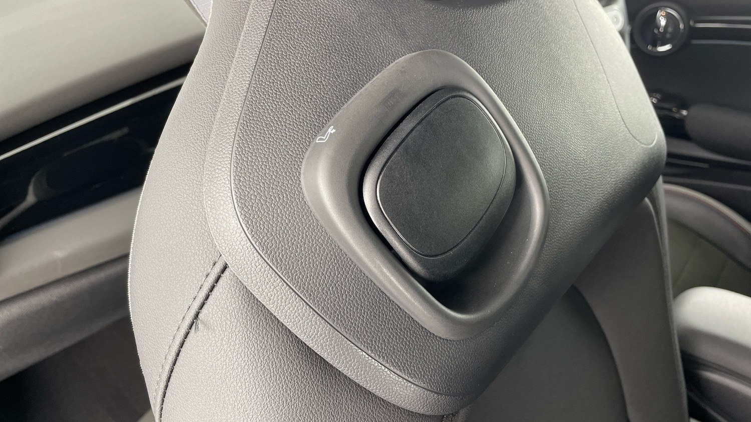 Used MINI Hatch 2023 for sale - 78000798: Photo 32