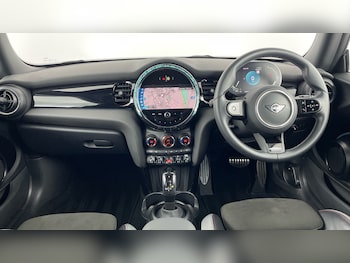 Used MINI Hatch 2023 for sale - 77004220: Photo